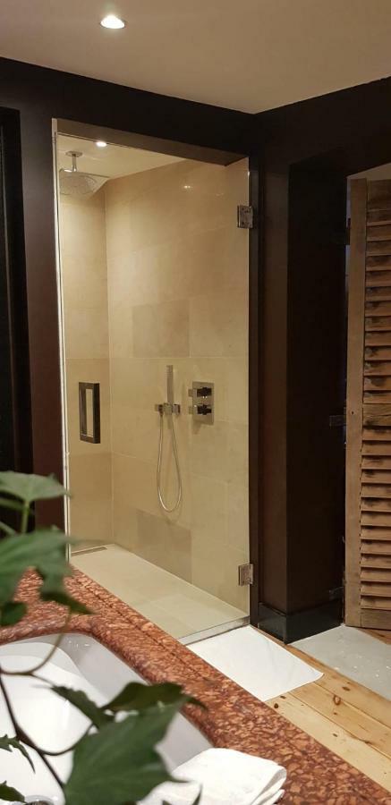 Les Grands Arbres Bed & Breakfast บรัสเซลส์ ภายนอก รูปภาพ